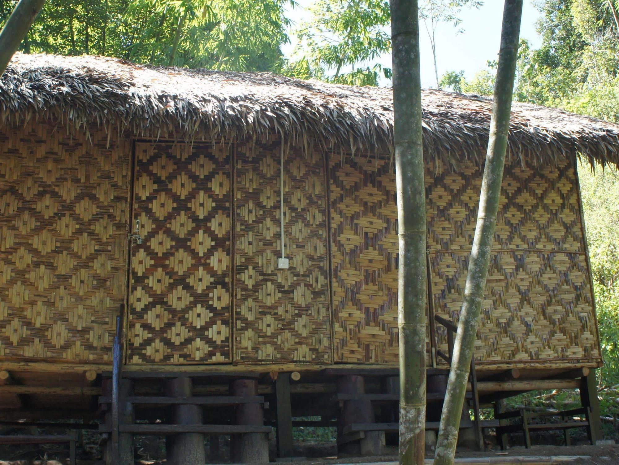 Rain Forest Inn Ringlet Exterior foto